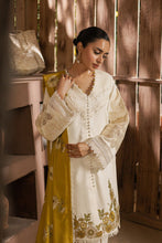 CHARIZMA Embroidered 3piece Lawn Unstitched Suit