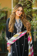 MARIA B. Embroidered Lawn 3piece Suit