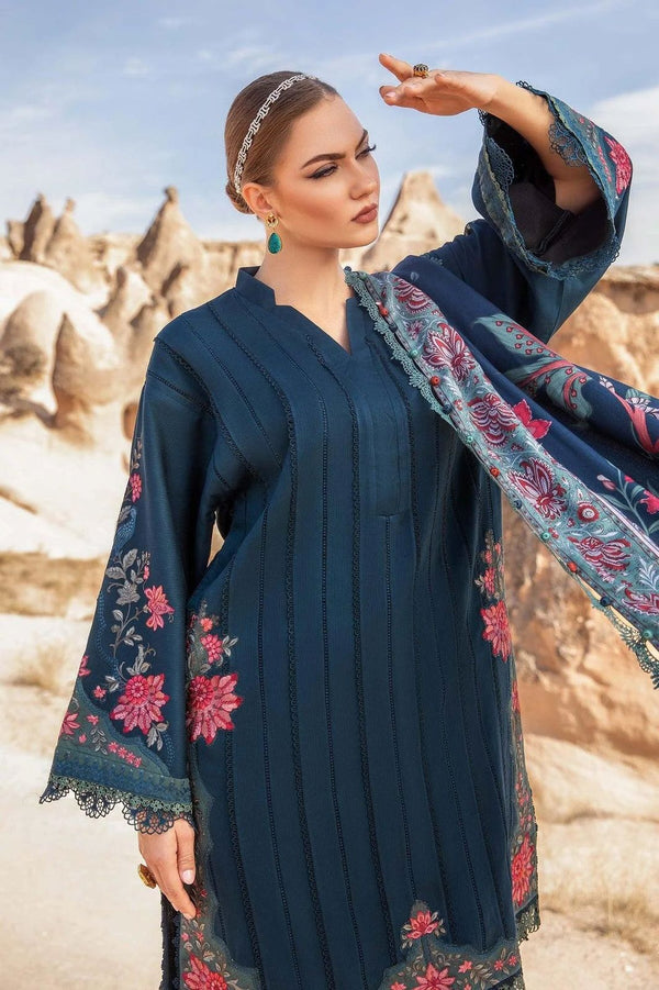 MARIA B. Embroidered Lawn 3piece Suit