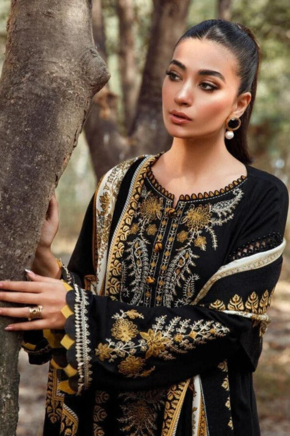 MARIA B Heavy Embroidered 3 Pices Suit