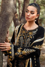 MARIA B Heavy Embroidered 3 Pices Suit